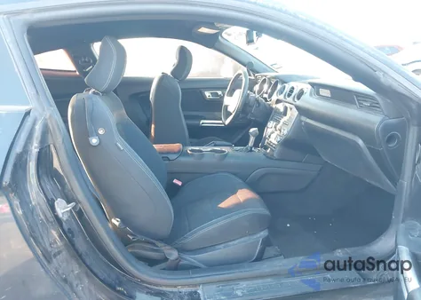 2015 Ford Mustang V6 z USA, uszkodzony, nr VIN 1FA6P8AM9F5358401